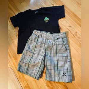 Walk Shorts Hurley grey size kid 5 (3 for 25$ bundle to save )